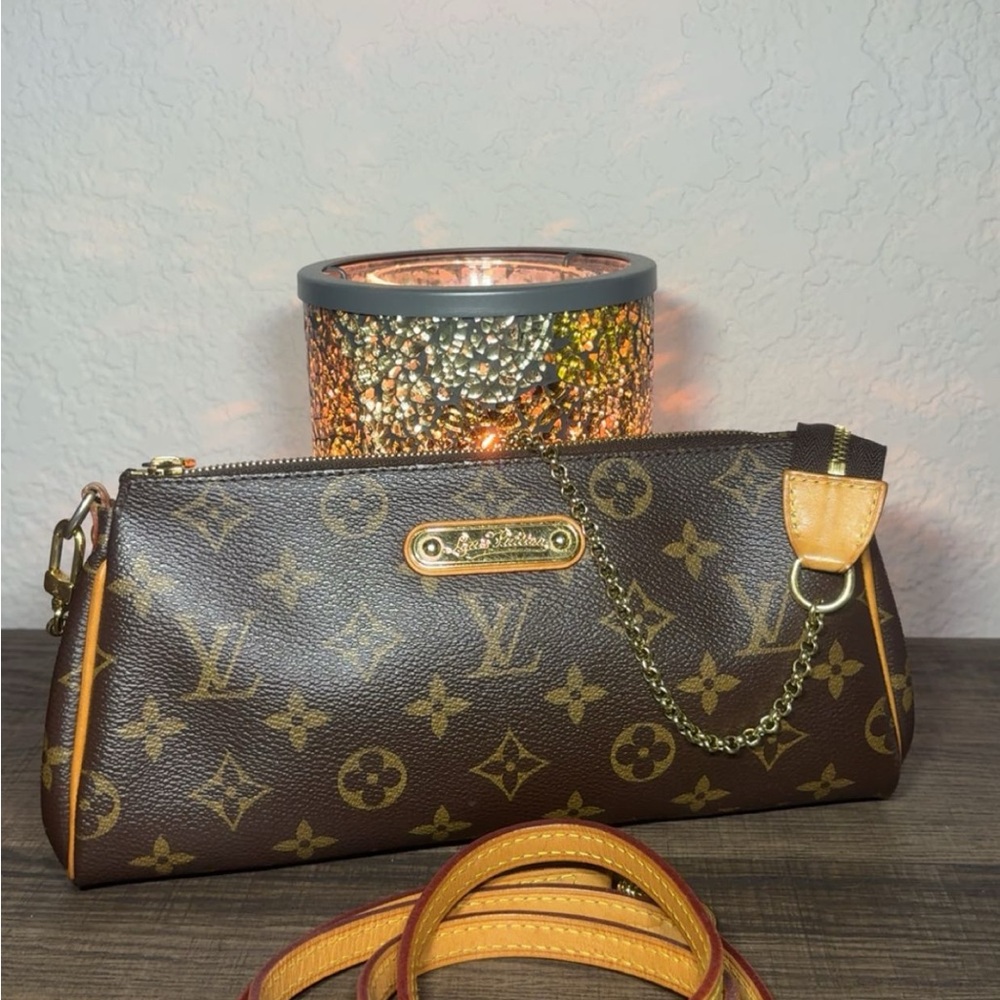 Louis Vuitton Brown Monogram Clutch